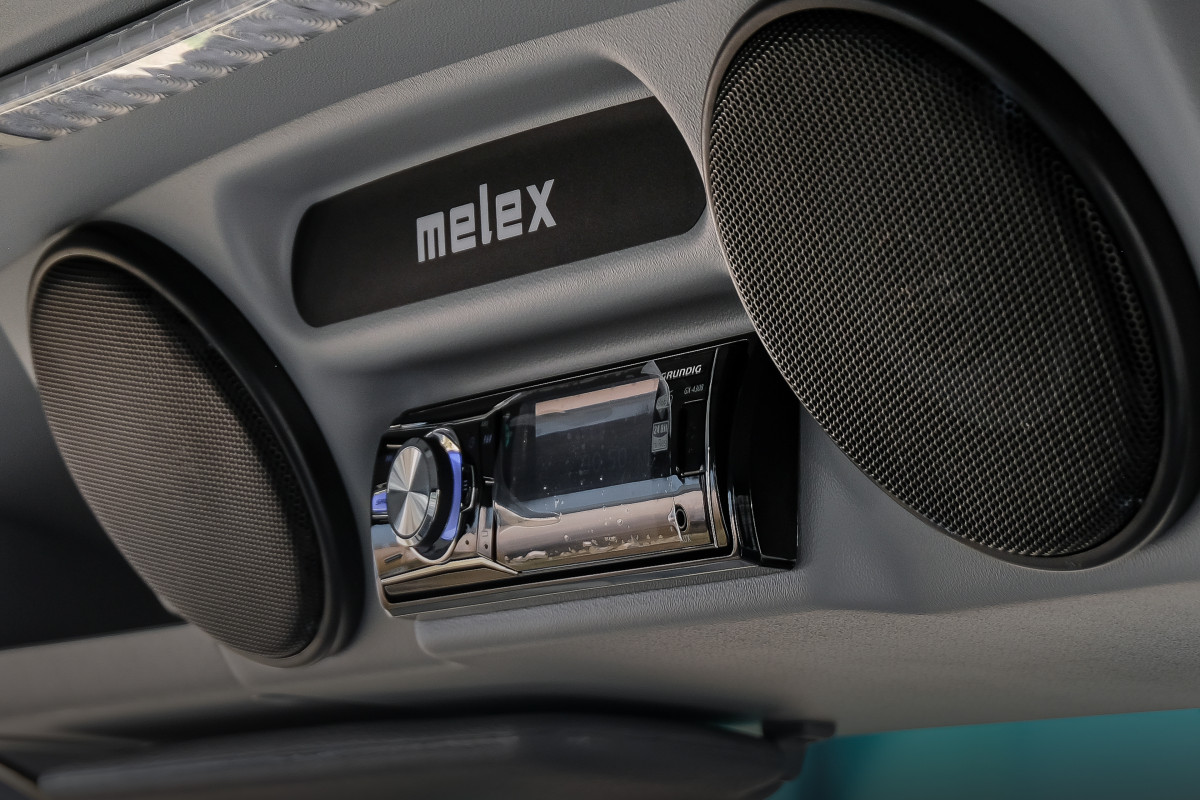 DAB BLUETOOTH STEREO WITH SPEAKERS