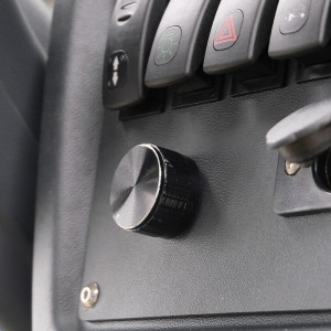 0020 Front heated Windshield